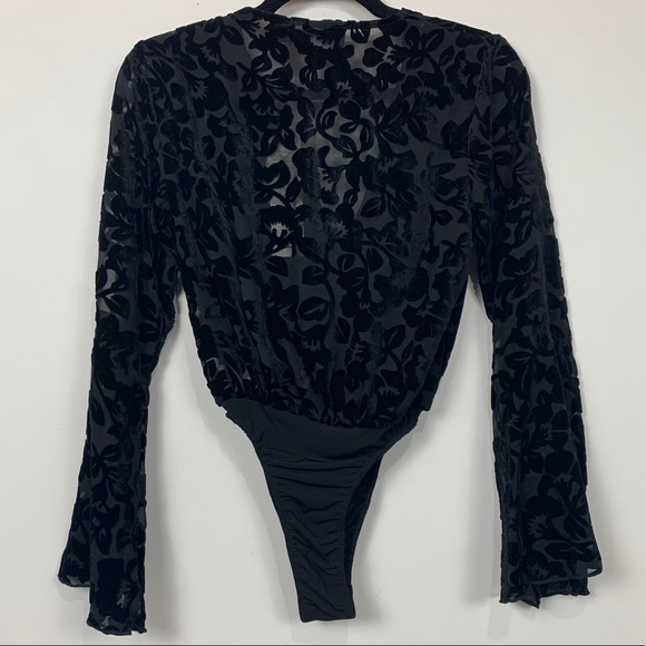 MINKPINK Wild Fantasies Velvet Bodysuit Black - Picture 3 of 4